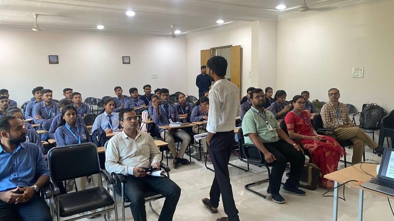 Industrial Visit – Govindrao Wanjari College of Engineering - Photo 5